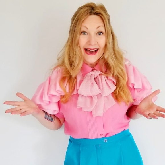 Meet the Posher - Picture 3 of 8